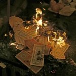 Văn khấn Thổ Thần, Táo Quân, Long Mạch trước lễ Tiểu Tường (Giỗ Đầu)